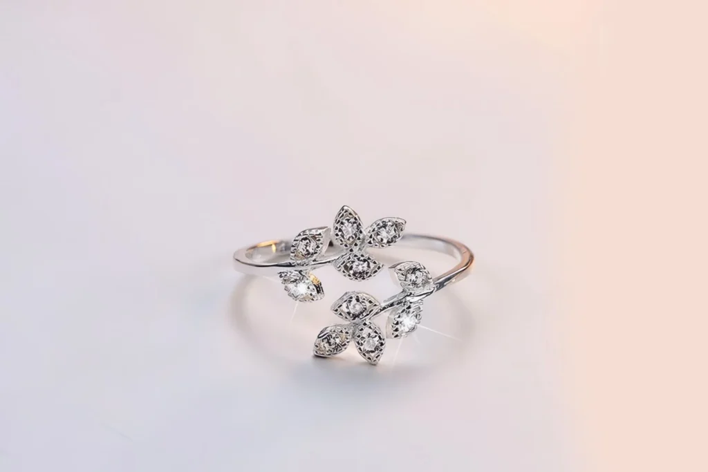 Bague Ajustable - Élégance Feuillage
