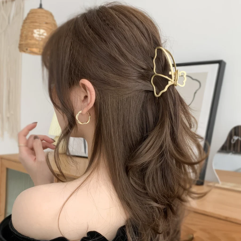 Pince à Cheveux - Élégance Aérienne – Image 2