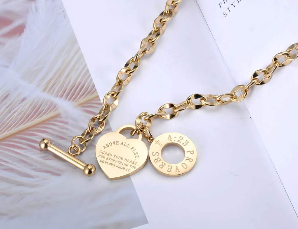 Bracelet Charms Cœur & Médaillon ✨ – Image 3