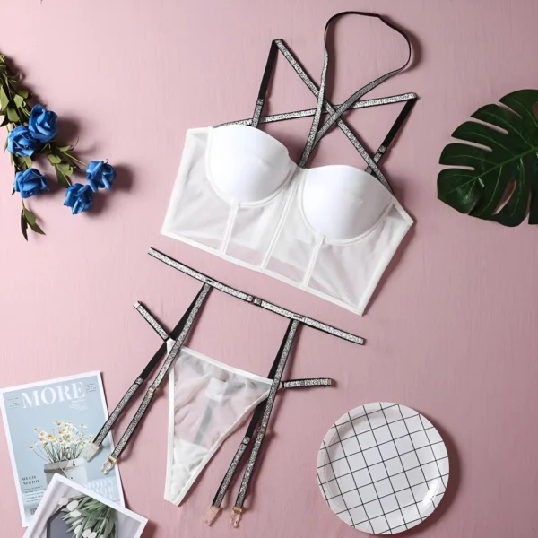 Lingerie Raffiné - Corset & Jarretières Brillantes 🤍